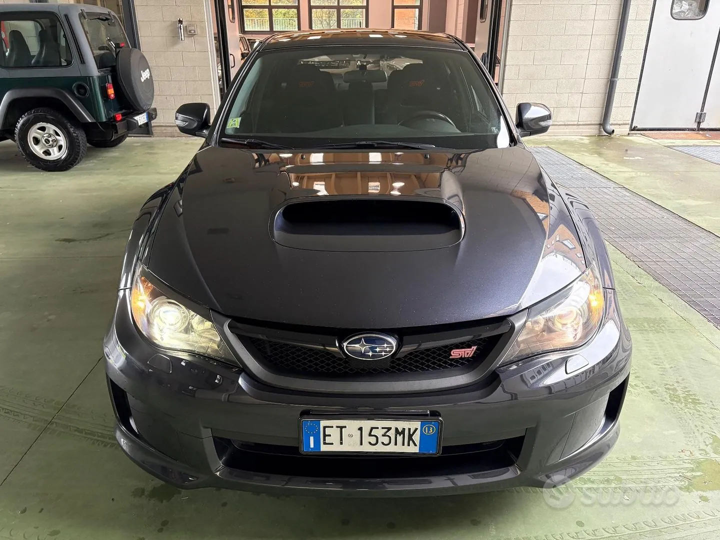 Subaru Wrx Sti 2013 photo 2