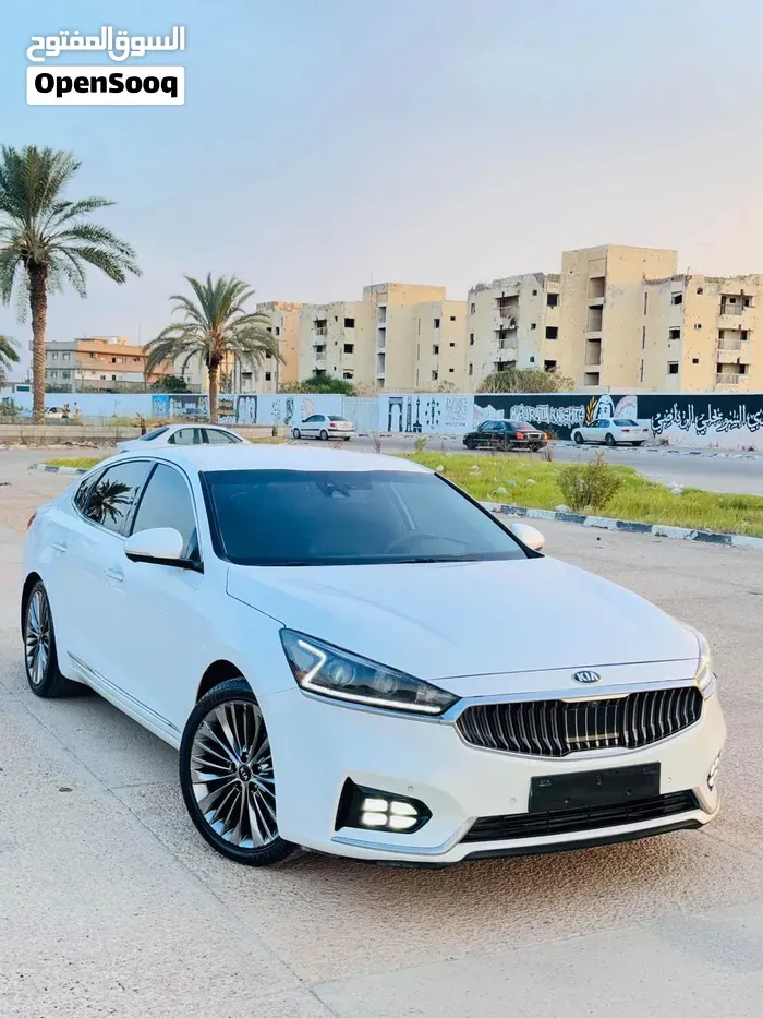 Kia Cadenza 2017 photo 2