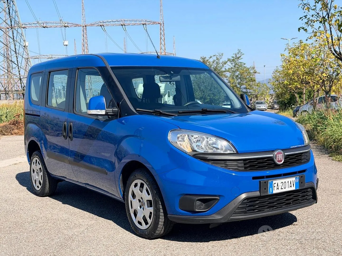Fiat Doblo 2015 photo 2