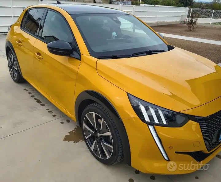 Peugeot 208 2019 photo 4