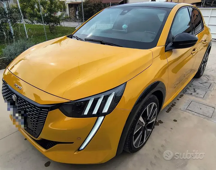 Peugeot 208