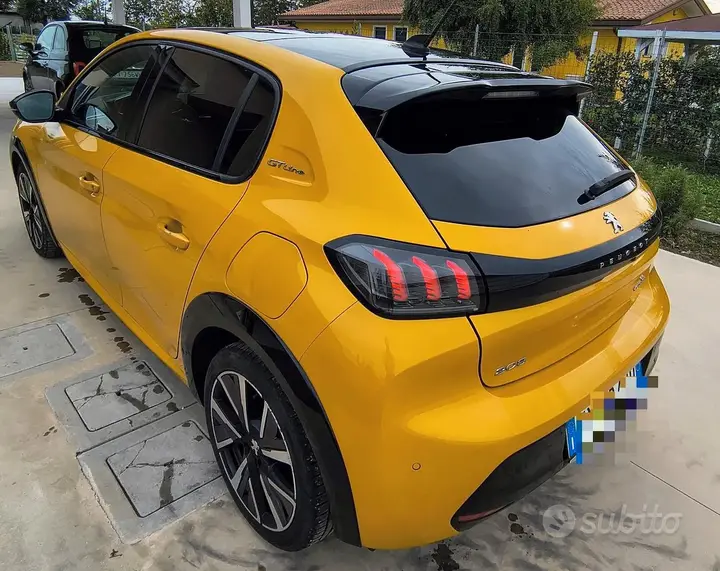 Peugeot 208 2019 photo 2