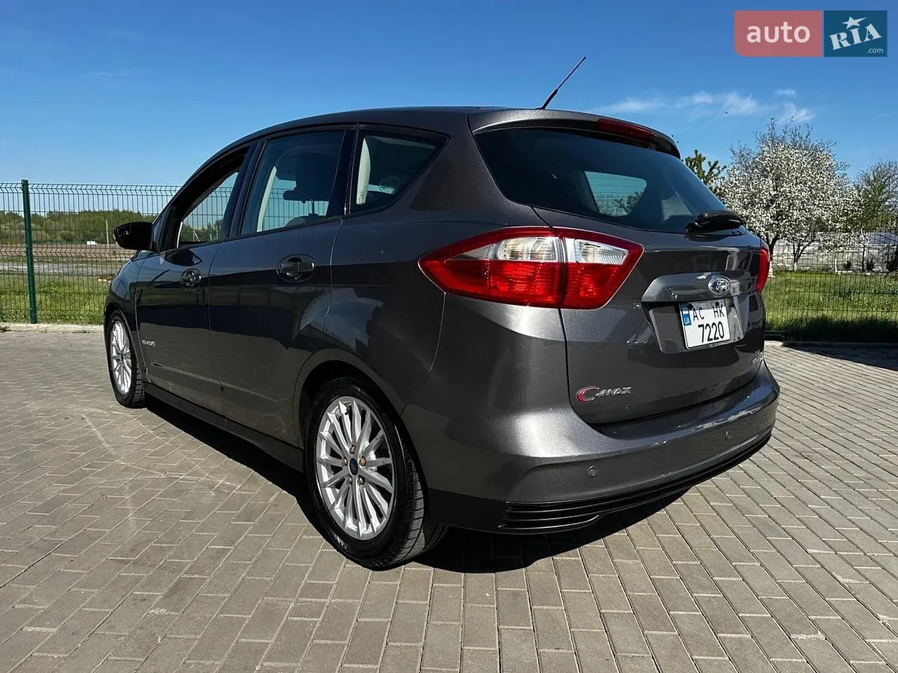 Ford C-Max 2013 photo 4
