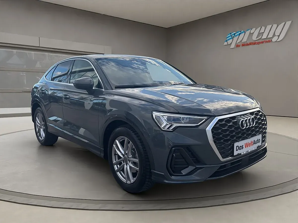 Audi Q3 2022 photo 3