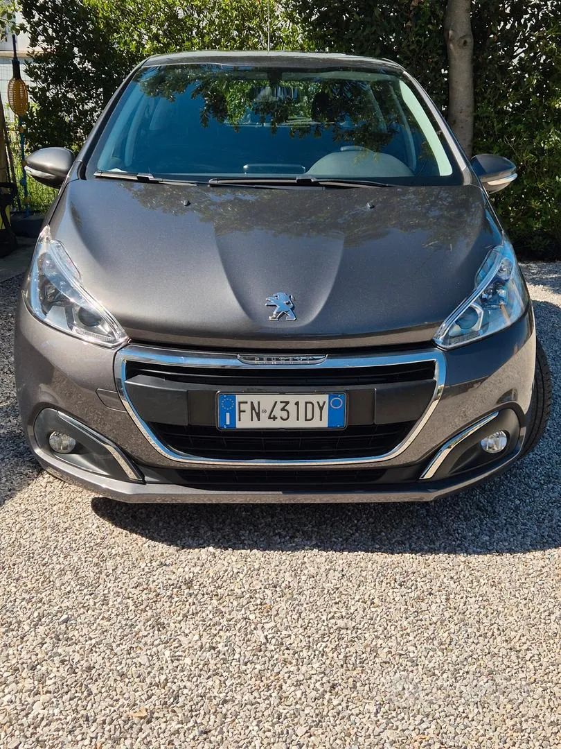 Peugeot 208 2018 photo 5