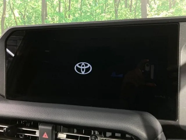 Toyota Land Cruiser 250 2024 photo 4