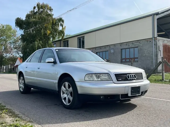 Audi A8