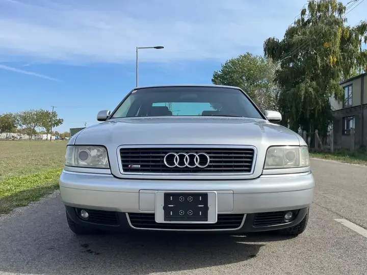Audi A8 1999 photo 2