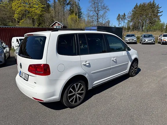 Volkswagen Touran 2014 photo 5