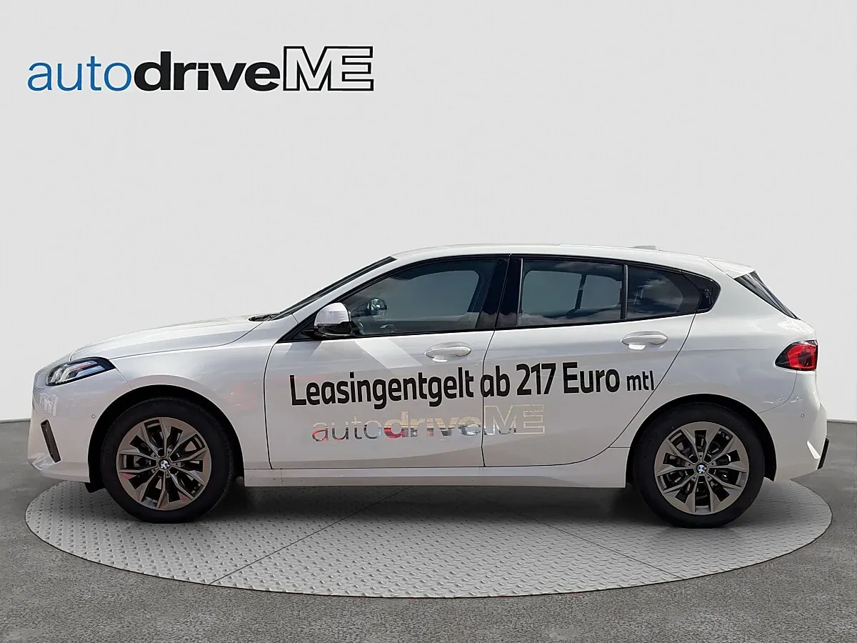 BMW 1 Series 2026 photo 3