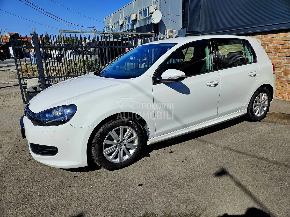 Volkswagen Golf 2010 photo 5