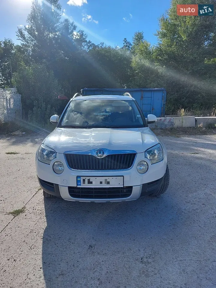 Skoda Yeti 2012 photo 2