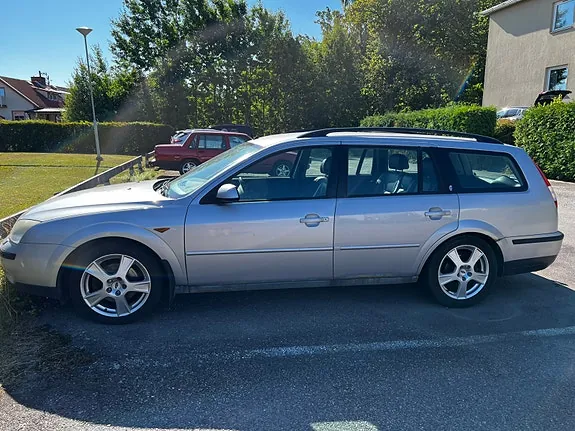 Ford Mondeo 2003 photo 4
