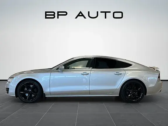 Audi A7 2011 photo 2