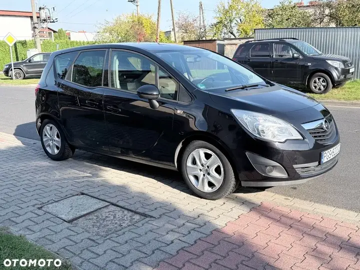 Opel Meriva 2011 photo 2