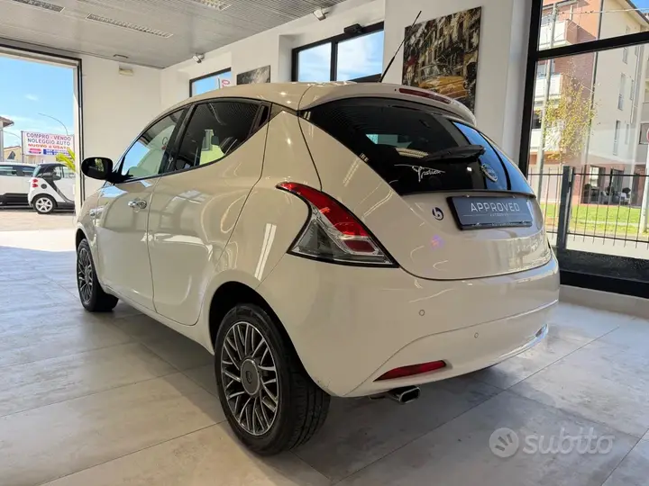 Lancia Ypsilon 2018 photo 5