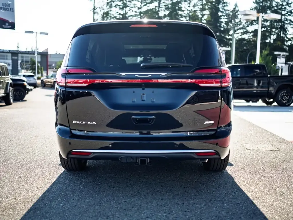 Chrysler Pacifica 2027 photo 5