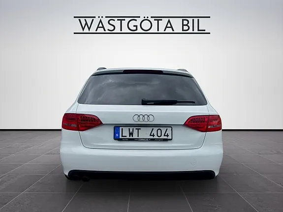 Audi A4 2012 photo 5
