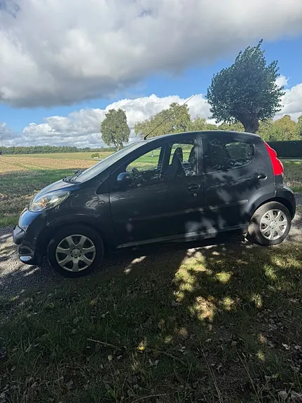 Peugeot 107 2007 photo 3