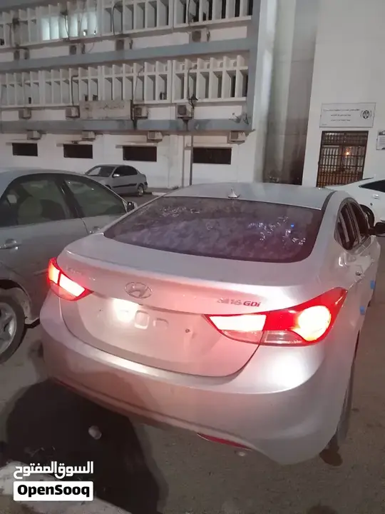 Hyundai Avante 2012 photo 4