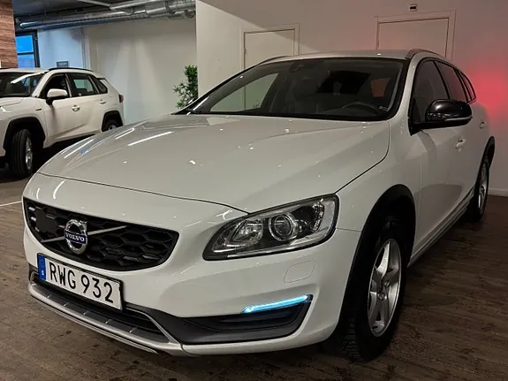Volvo V60 Cross Country 2016 photo 5