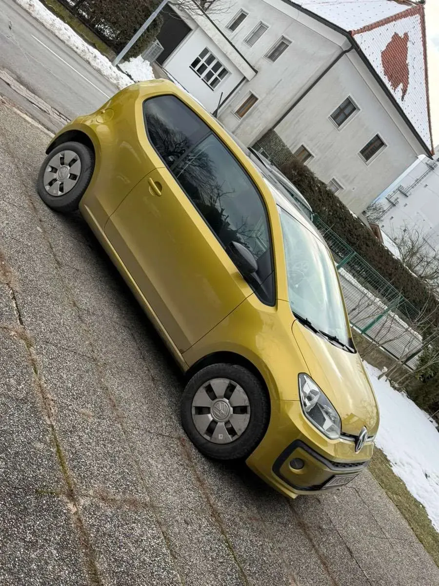 Volkswagen Up 2017 photo 3