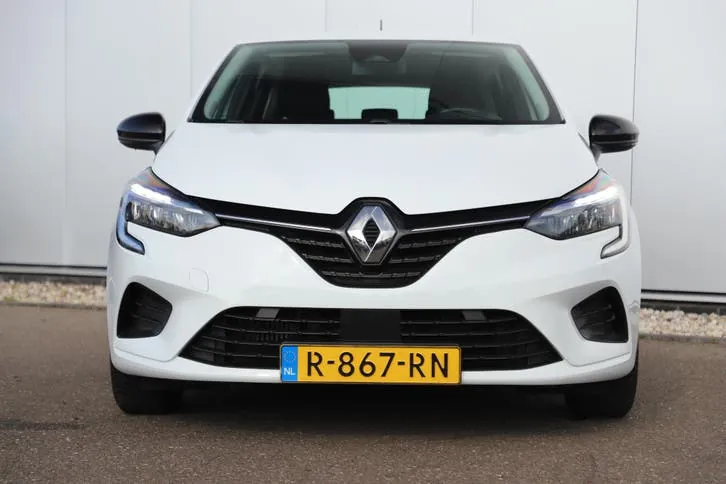 Renault Clio 2022 photo 2