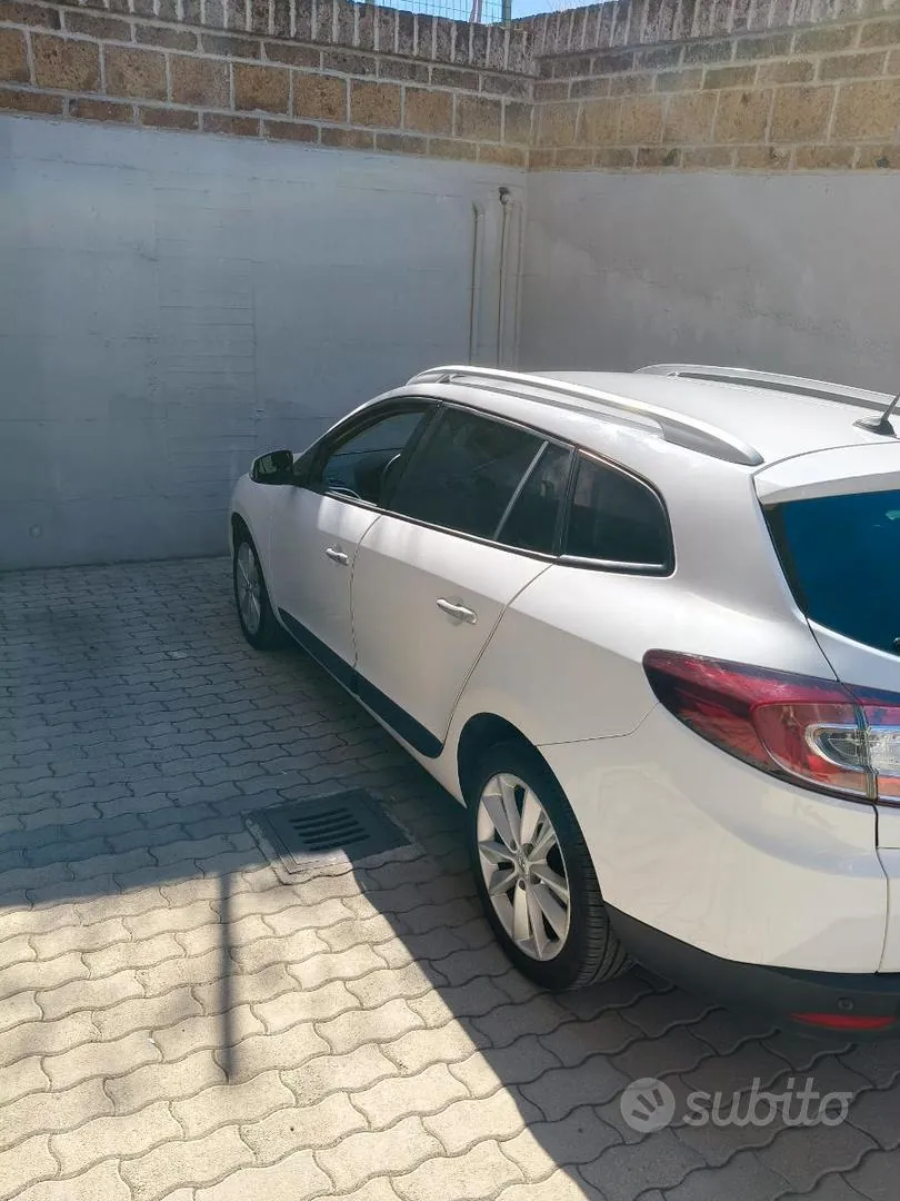 Renault Megane 2010 photo 4