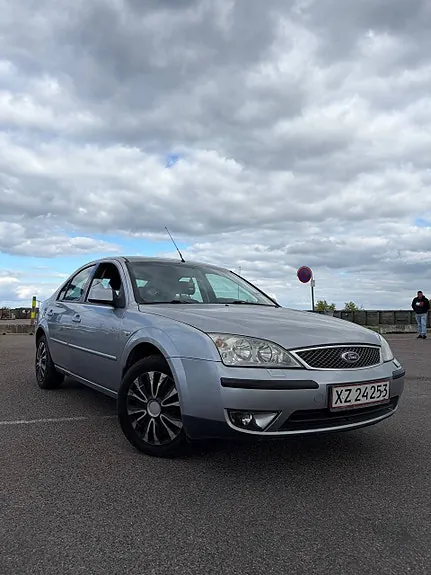 Ford Mondeo 2004 photo 2