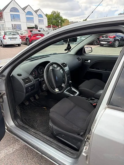 Ford Mondeo 2004 photo 5