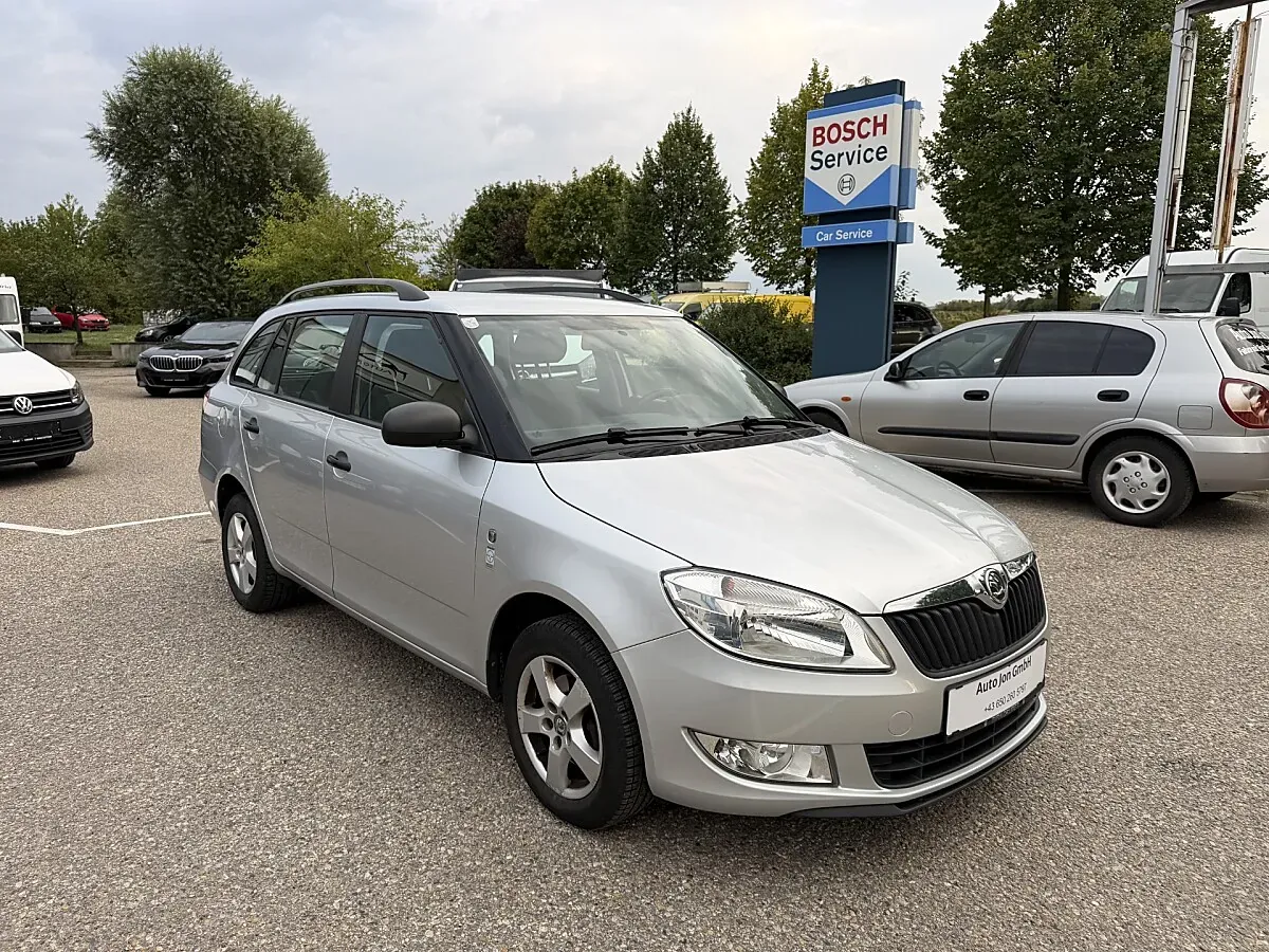 Skoda Fabia 2014 photo 2
