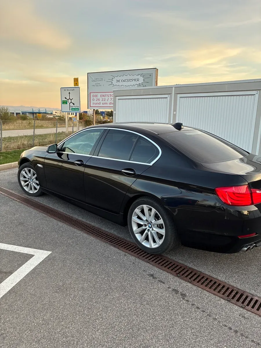 BMW 5 Series 2013 photo 2