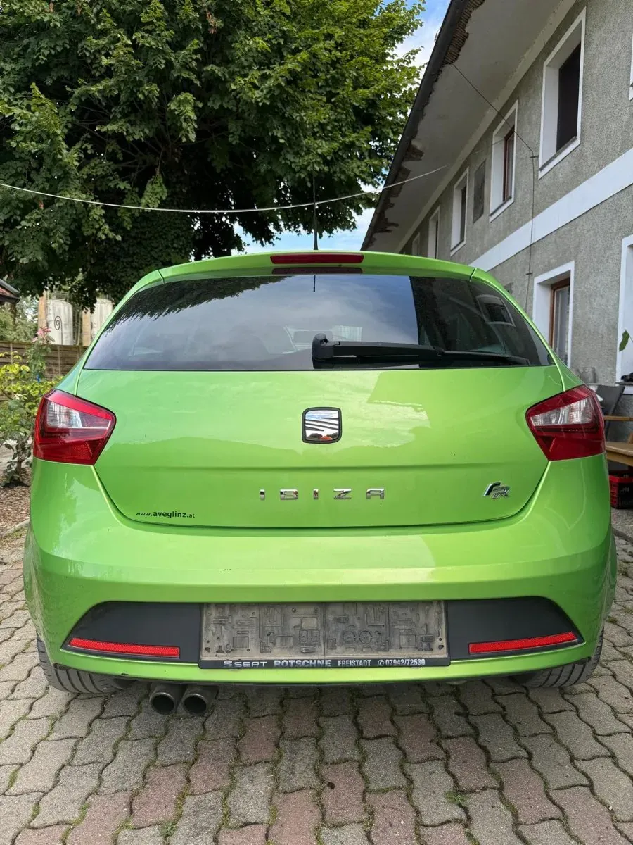 Seat Ibiza 2012 photo 3
