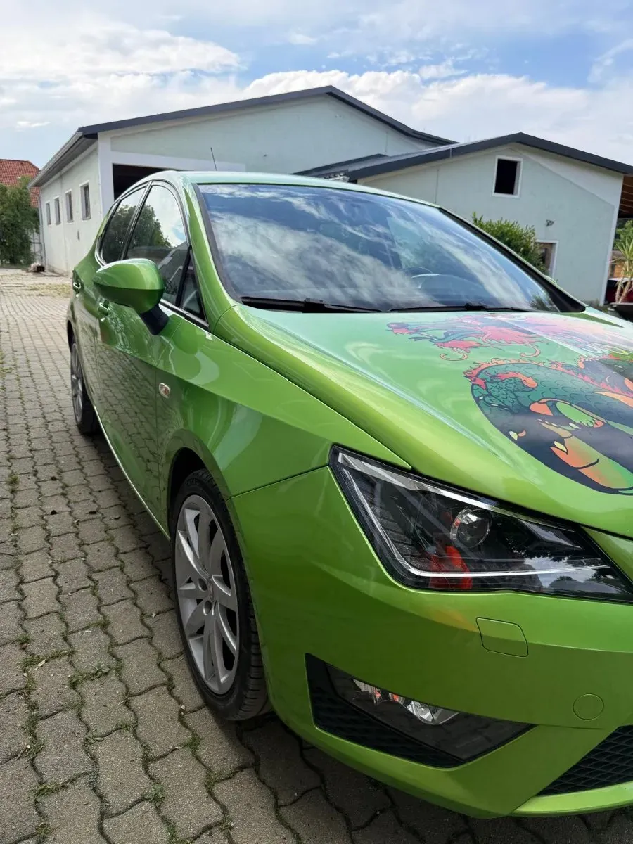 Seat Ibiza 2012 photo 2