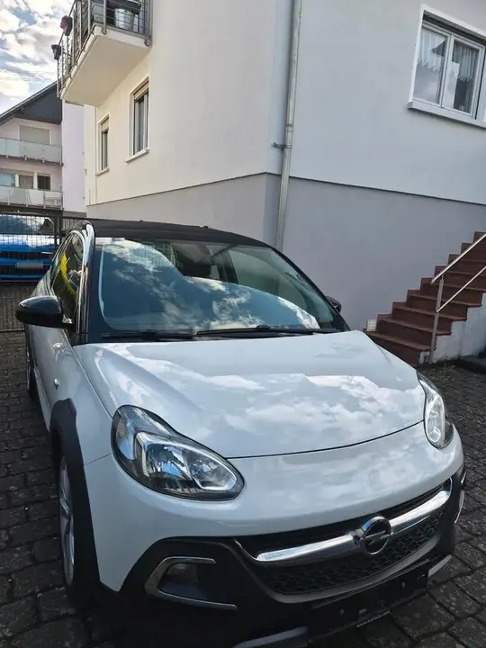Opel Adam
