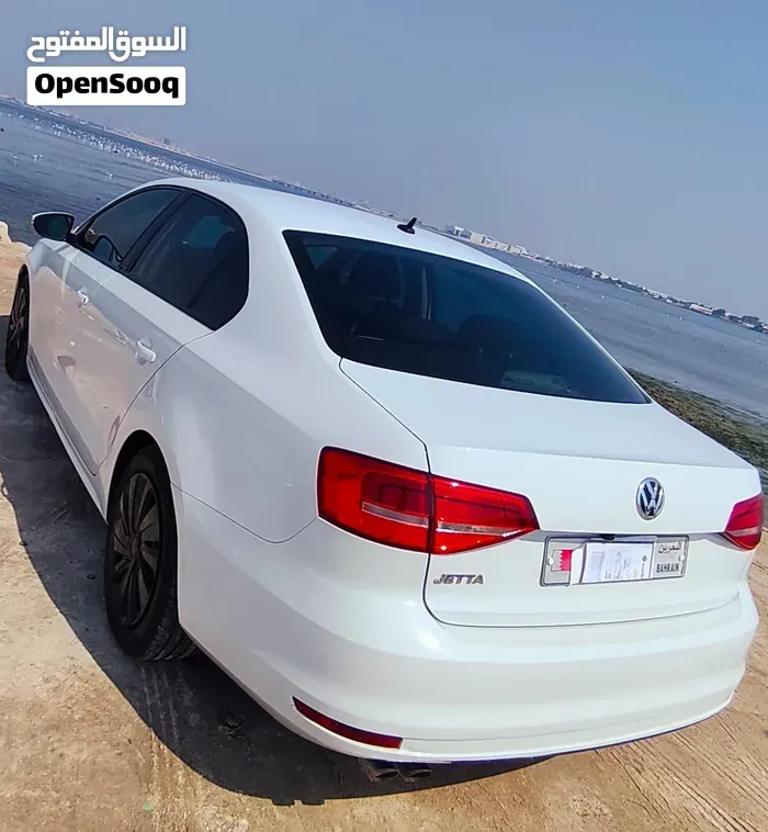 Volkswagen Jetta 2016 photo 2