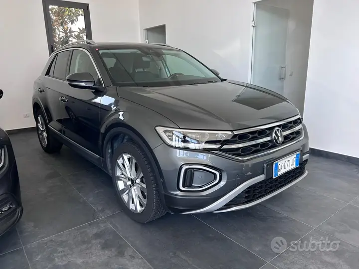 Volkswagen T-Roc 2023 photo 3