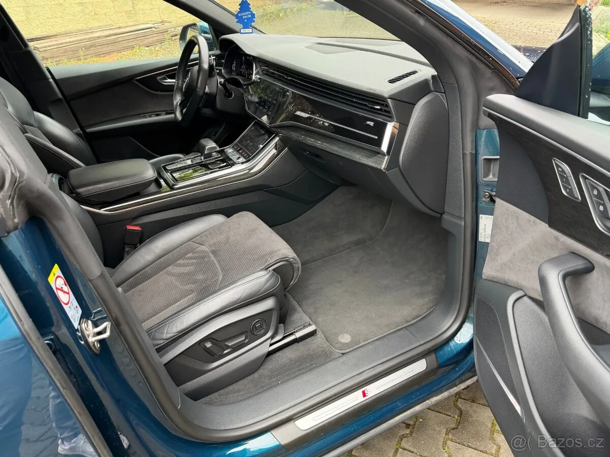 Audi Q8 2019 photo 2