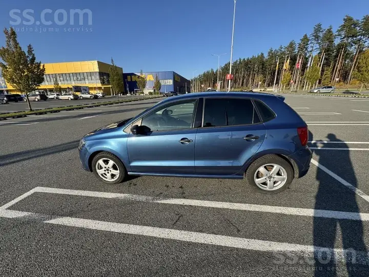Volkswagen Polo 2015 photo 3