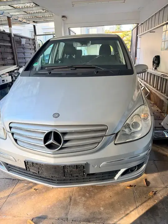 Mercedes-Benz B 150