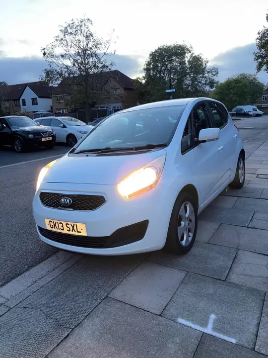 Kia Venga 2013 photo 4
