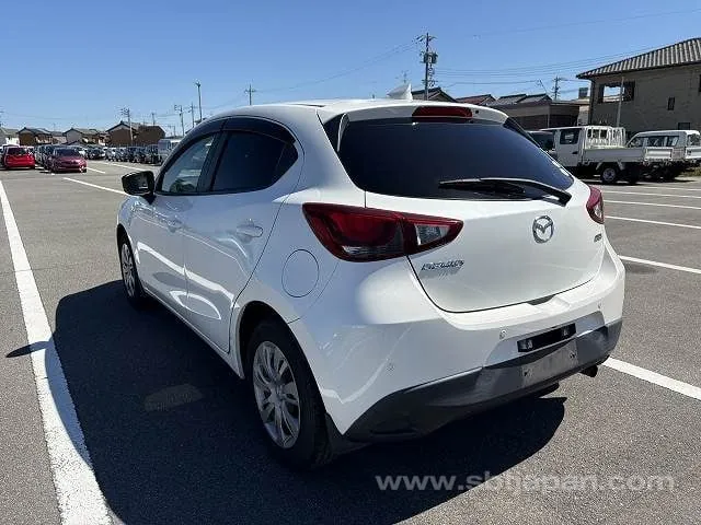 Mazda Demi 2018 photo 3