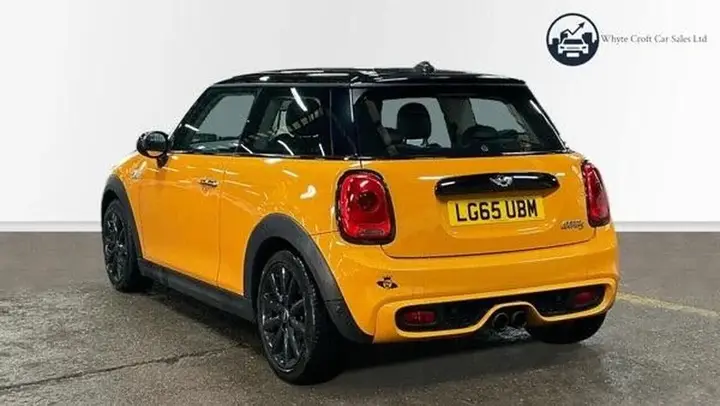 Mini Hatch 2015 photo 3