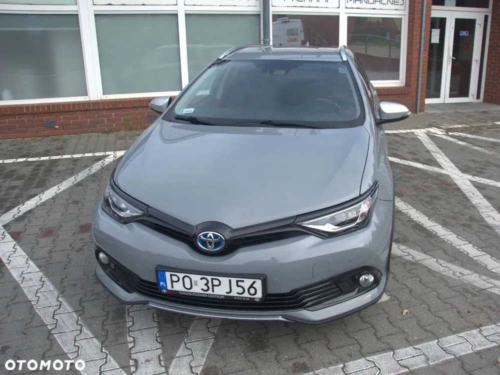 Toyota Auris 2018 photo 3