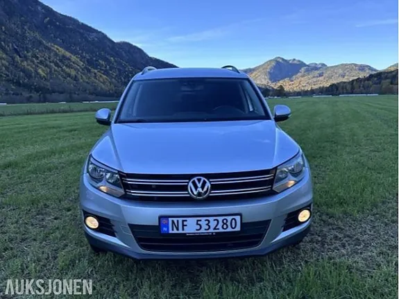 Volkswagen Tiguan 2012 photo 2
