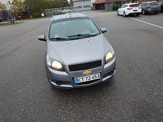 Chevrolet Aveo 2011 photo 4
