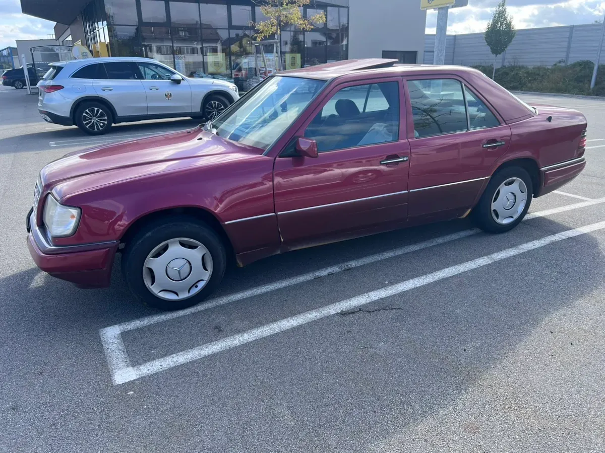 Mercedes-Benz E-Class 1994 photo 2