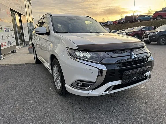 Mitsubishi Outlander 2020 photo 2