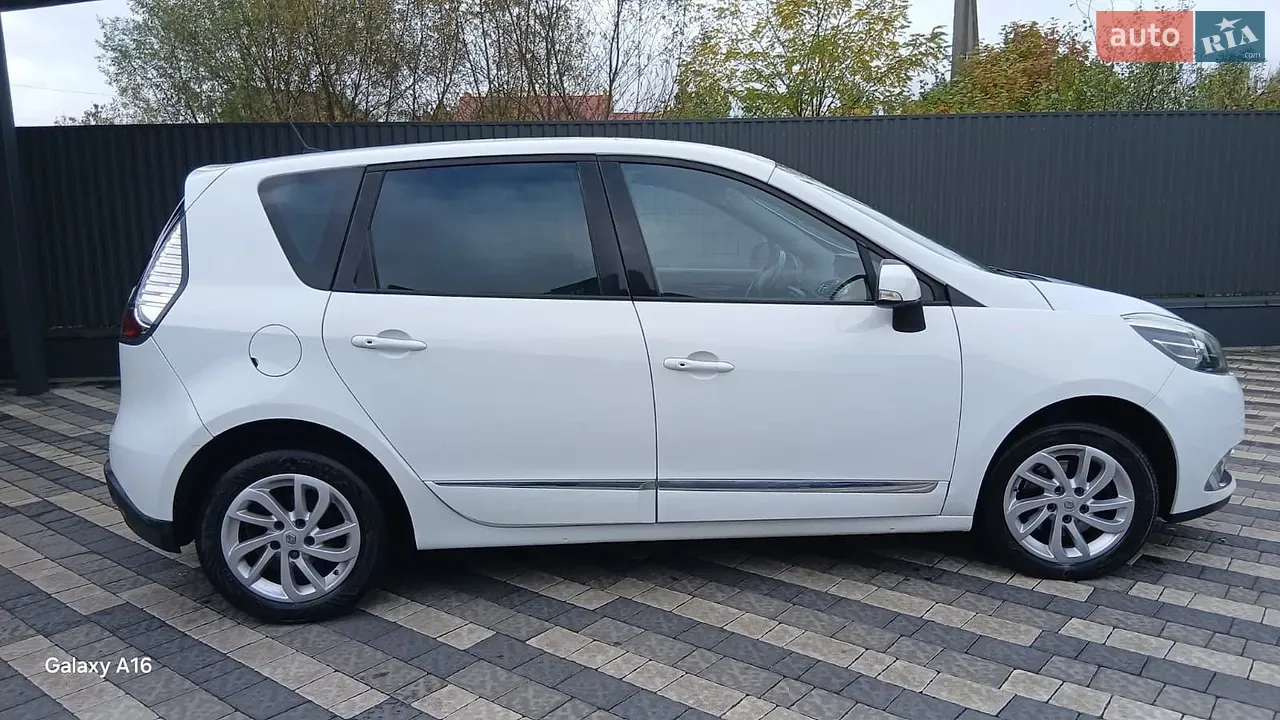 Renault Scenic 2015 photo 5