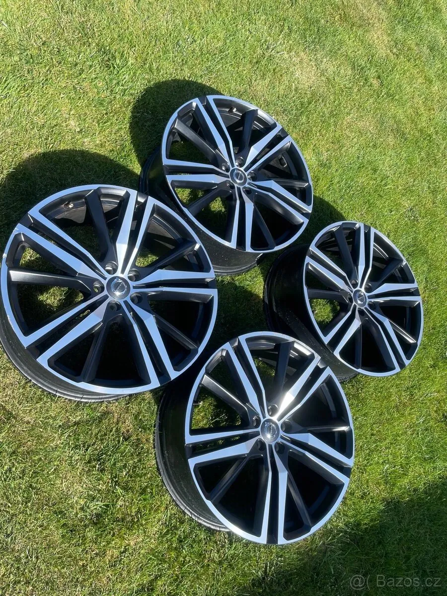 Volvo Xc60 photo 3